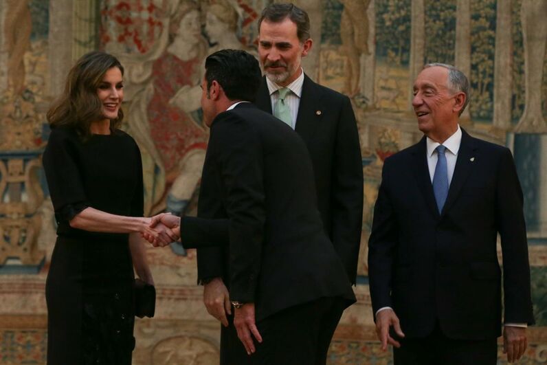 Helen Svedin, Luís Figo 