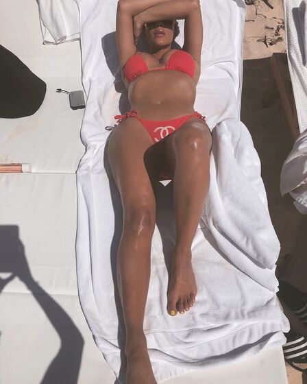 Kim Kardashian, sensual