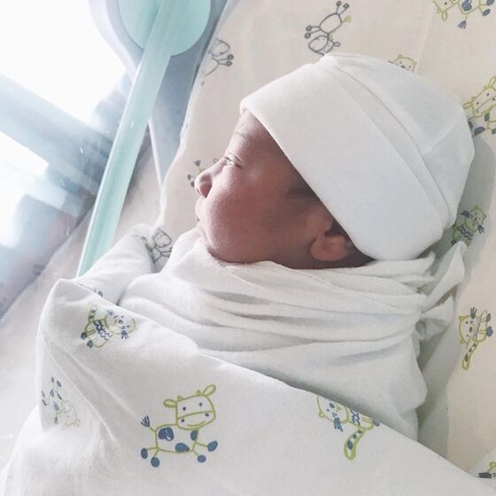 Mateus, Miguel Cristovinho, Mia Rose 