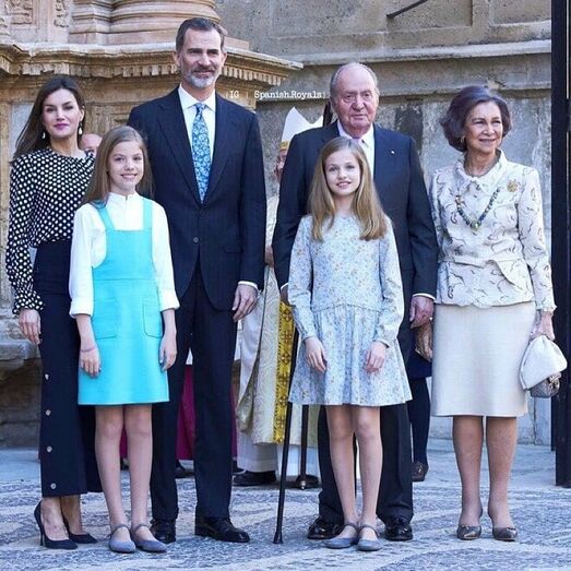 Família Real Espanhola, os reis Filipe VI, Letizia, as princesas Leonor e Sofia e os ex-governantes Juan Carlos e a rainha Sofia