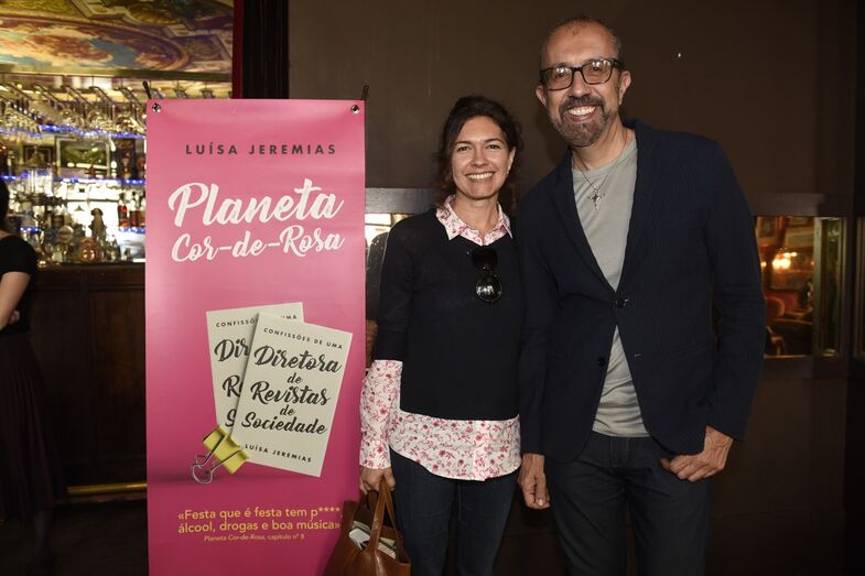 livro planeta cor-de-rosa Luísa Jeremias