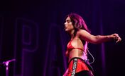 Dua Lipa, Douro