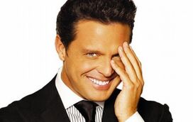 Constrangedor: Cantor Luis Miguel tem ereção durante concerto. Ficou tudo registado em vídeo