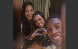 Ronaldinho Gaúcho vive relação polígama com duas mulheres