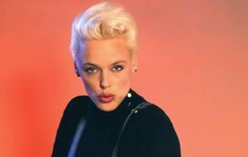 Brigitte Nielsen, ex de Stallone, foi mãe pela 5.ª vez... aos 54 anos 