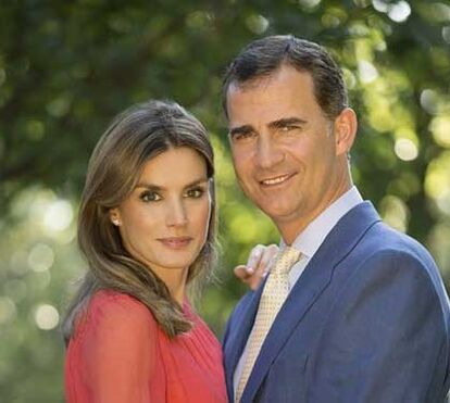 O que é que se passa com a cara de Letizia? Rainha volta a parecer 'esticada'