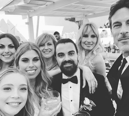 Paulo Pires e Astrid Werdnig elegantes em casamento