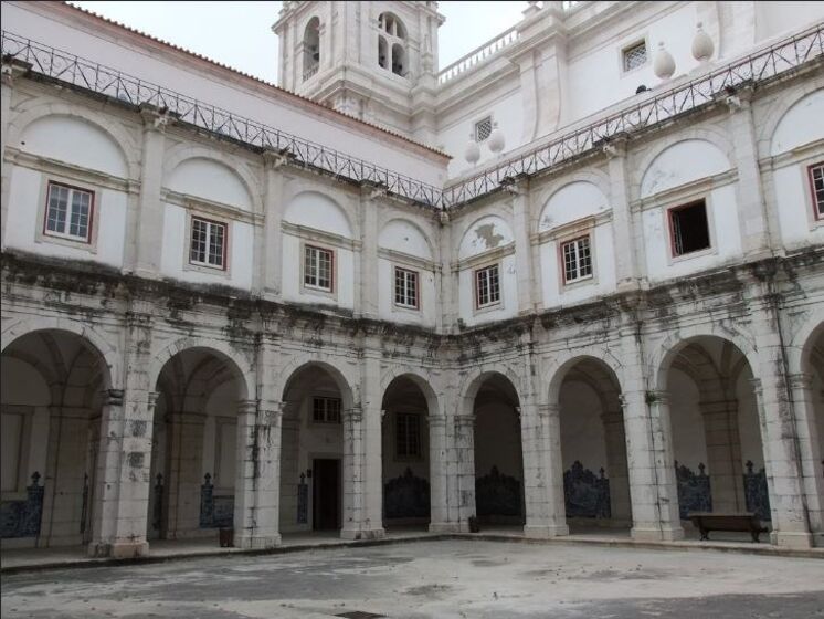 Palácio São Vicente de Fora