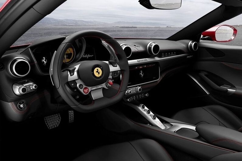 Ferrari Portofino, carro, Luís Figo, luxo, bomba