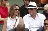 Hugh Grant e  Anna Eberstein