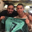 Anass Ouzifi e Cristiano Ronaldo