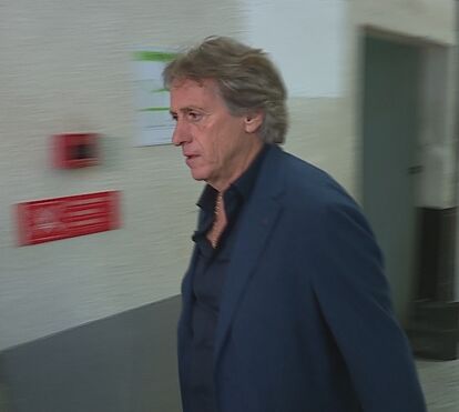 Jorge Jesus recusa-se a falar do Sporting à chegada a Lisboa