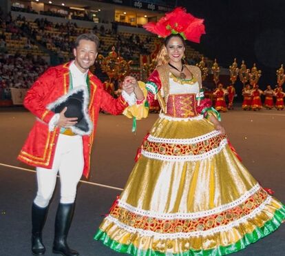 Meu rico Santo António! Quem são os padrinhos das marchas que desfilam na Avenida 