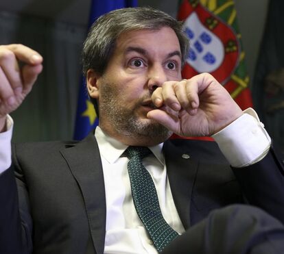 Cura do 'feitiço' de Bruno de Carvalho gera guerra acesa entre bruxos famosos