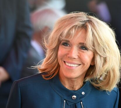 Escândalo.  A 'amizade íntima' de Brigitte Macron com uma das caras mais conhecidas da televisão francesa