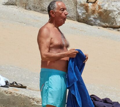 Calções e máscara. É assim que Presidente Marcelo vai às compras