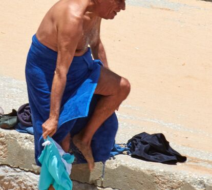 Marcelo vai a banhos e deixa quase tudo ao 'léu'