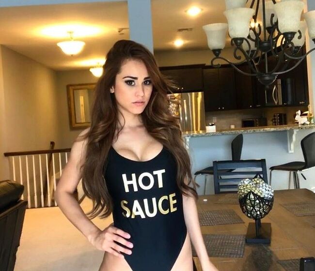YANET GARCIA 