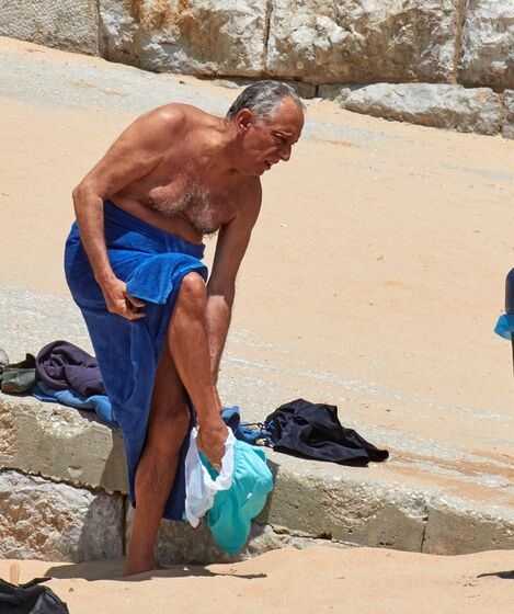 Presidente, Marcelo Rebelo de Sousa, calções, praia, cascais, presidente da república