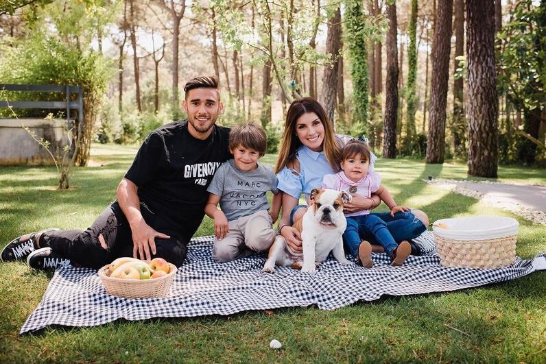 Magali Aravena, Toto Salvio