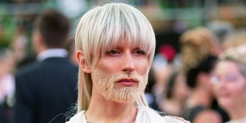 Conchita Wurst, de morena  a platinada