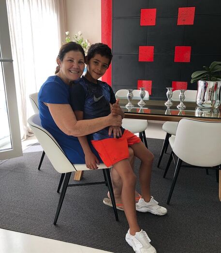 Dolores refugia-se na Madeira com Cristianinho