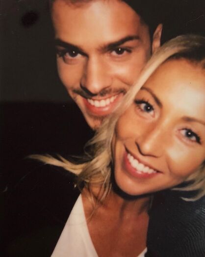Laura Figueiredo, Mickael Carreira