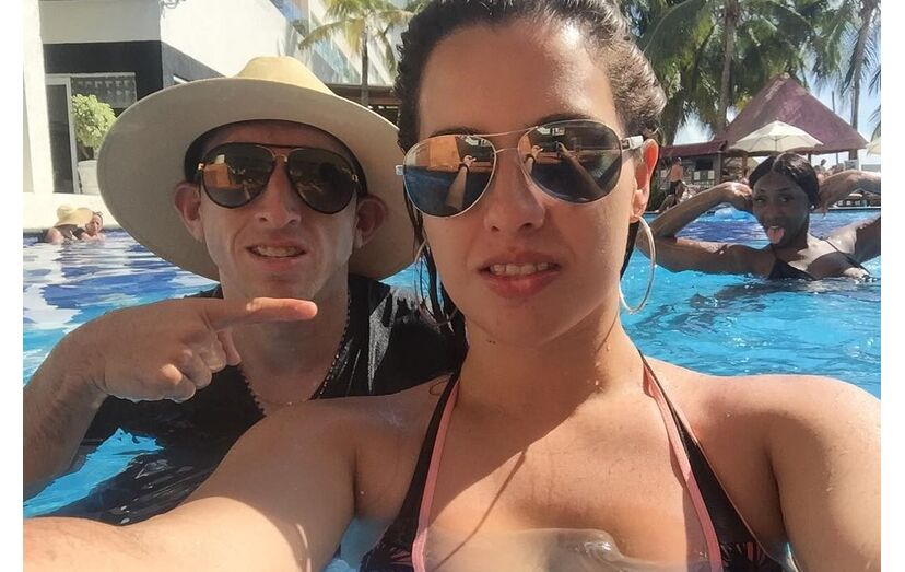 Héctor Herrera, Shantal Mayo