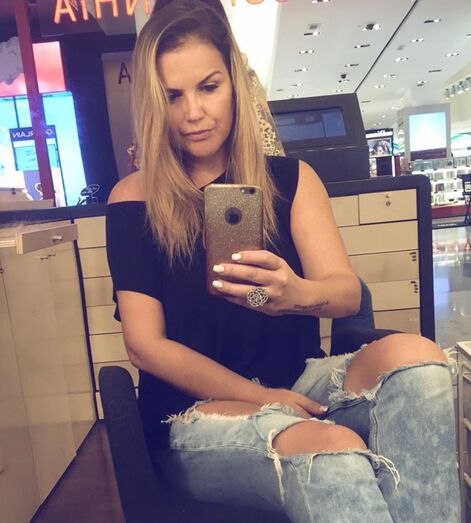Katia Aveiro