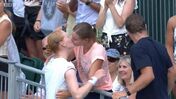 Alison Van Uytvanck, Greet Minnem, Tenistas