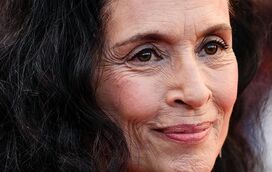  O que o tempo faz às pessoas... Reconhece a mulher que fez parar Portugal?