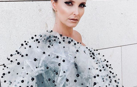 Cristina Ferreira arrasada pelos fãs por causa de vestido exuberante: "Um horror autêntico"