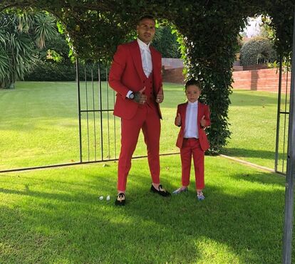 Ricardo Quaresma surpreende com fato de casamento vermelho