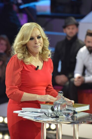 teresa guilherme, apresentadora, televisão, programas, casa dos segredos