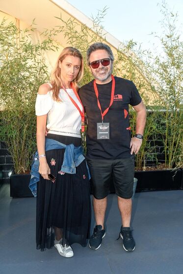 Nilton, Maria Valente