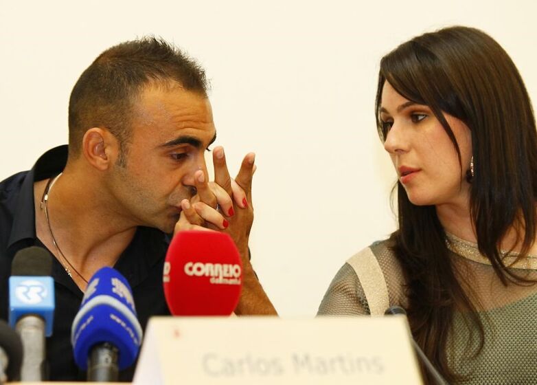 carlos martins, monica, futebol, jogador, filhos, casamento