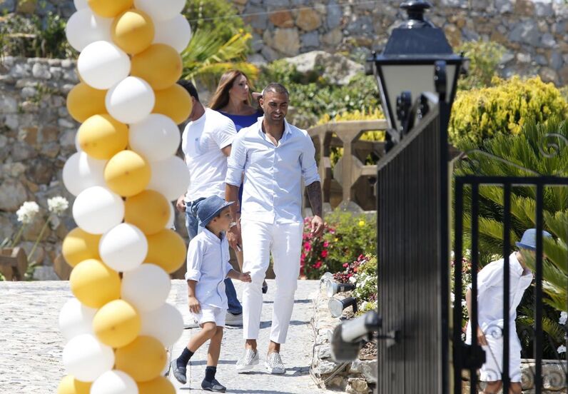 carlos martins, monica, futebol, jogador, filhos, casamento