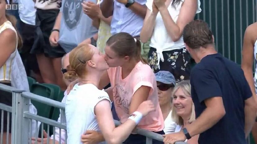Alison Van Uytvanck, Greet Minnem, Tenistas
