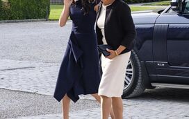 Ioga separa Meghan da mãe... e esta deixa mensagem enigmática.