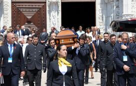 Jerónimos: Lágrimas e muita dor no último adeus ao milionário Pedro Queiroz Pereira