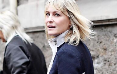 Casamento relâmpago: veja as imagens do matrimónio de Robin Wright com Clement Giraudet