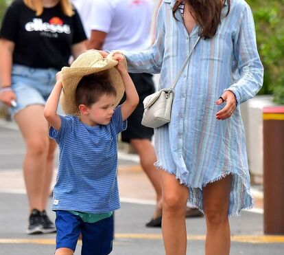 Os looks pré-mamã de Charlotte Casiraghi em Saint -Tropez
