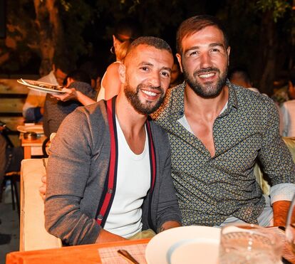 Carolina Patrocínio diverte-se com amigos em Vilamoura
