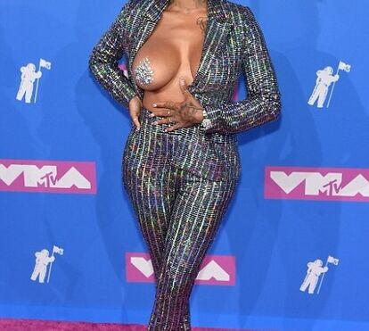 O que é isto? Os looks mais bizarros dos prémios MTV 2018