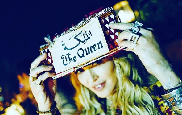 madonna, rainha da pop, cantora, 