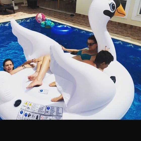Dolores Aveiro, Katia Aveiro, Rodrigo Pereira