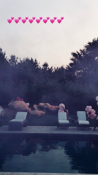 Stelle e Estere, madonna