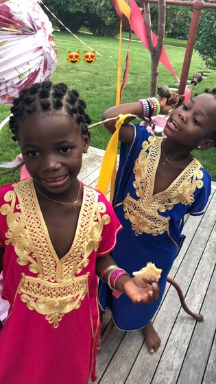 Stelle e Estere, madonna