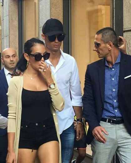 As novas fotografias de Georgina Rodríguez a exibir o anel