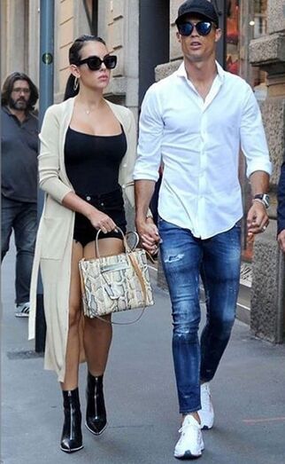 O top favorito de Georgina Rodríguez custa menos de 6 euros